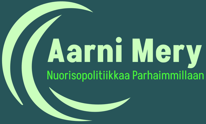 Kuva: Aarni Meryn logo sloganinsa "Nuorisopolitiikkaa Parhaimmillaan" kera. 
Logo on käyntikortin muodossa, ja siitä painettaessa siirtyy "Yhteystiedot"-osioon.
